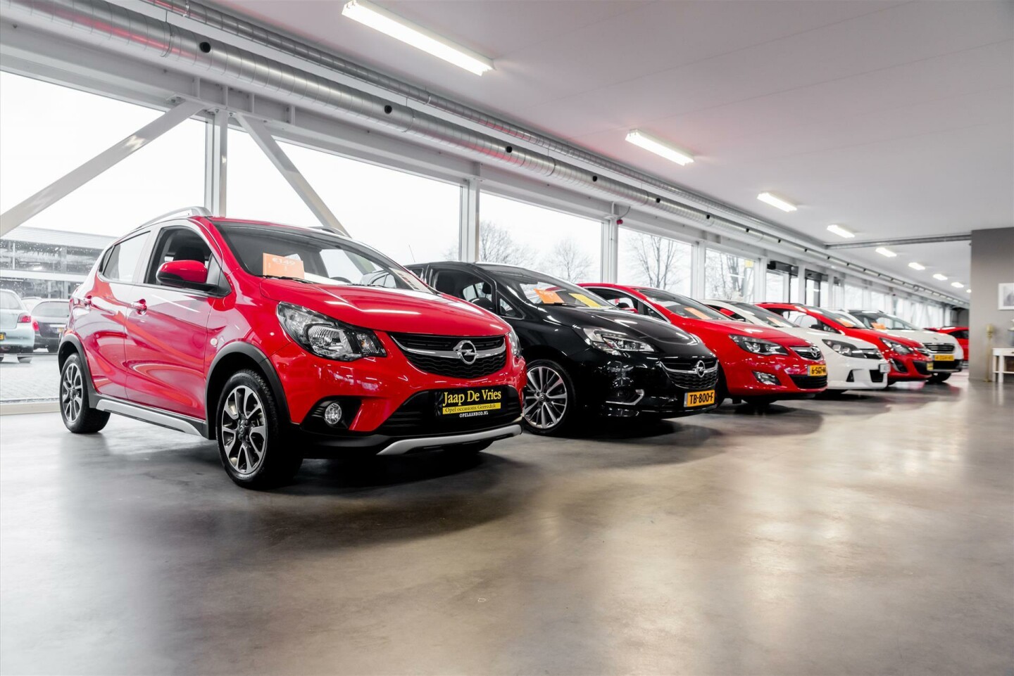 Opel-CORSA-E-12