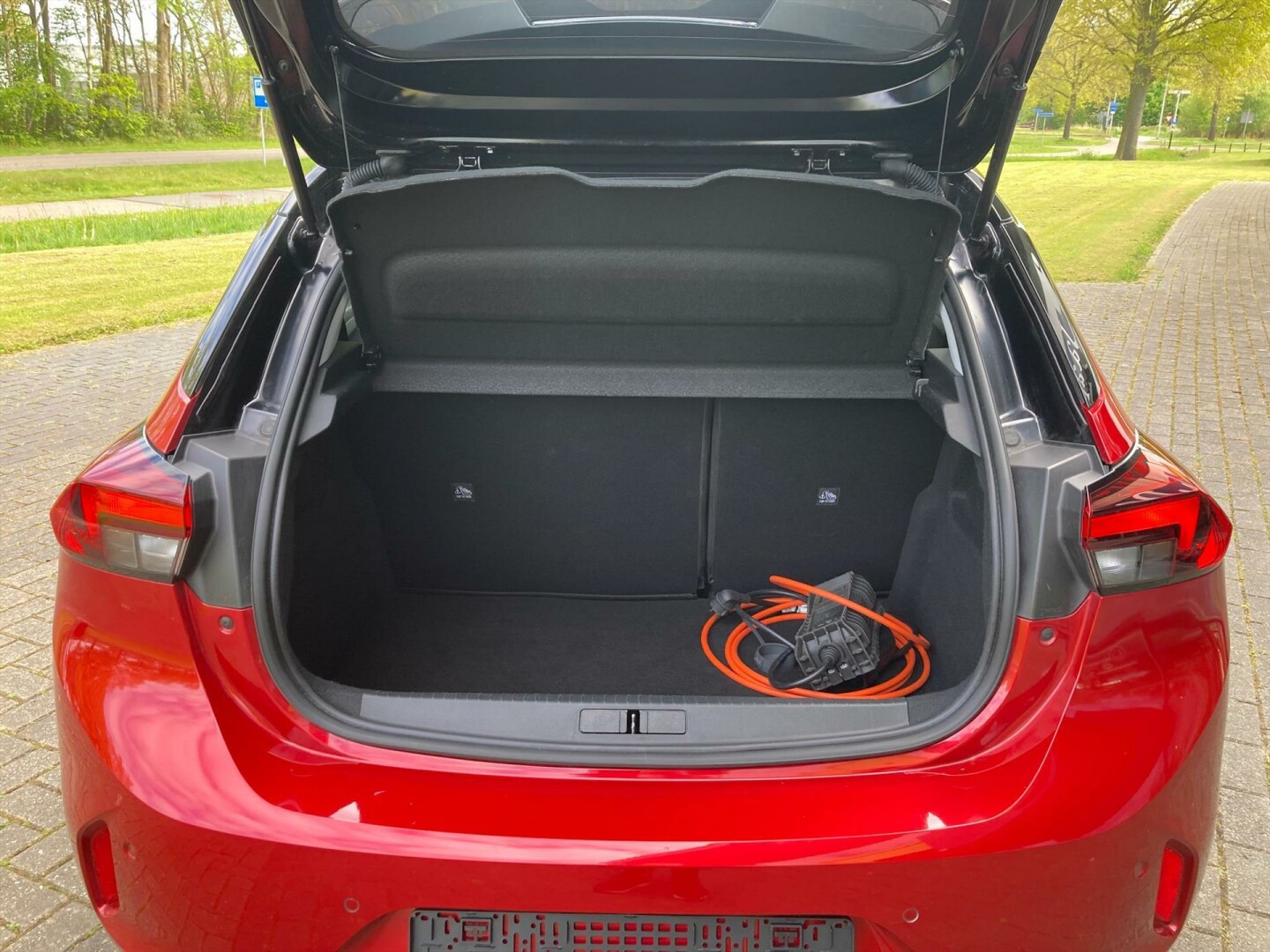 Opel-CORSA-E-6