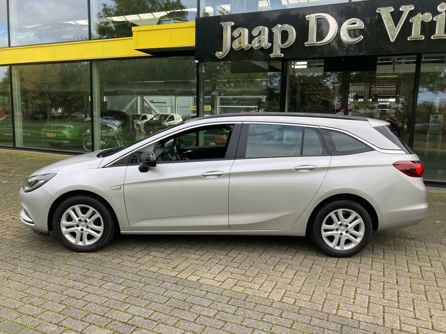 Opel-Astra-1