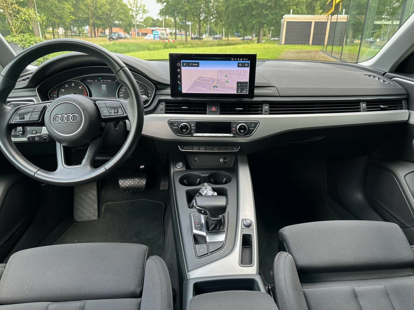 Audi-A4-9