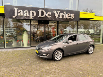 Opel-Astra-0