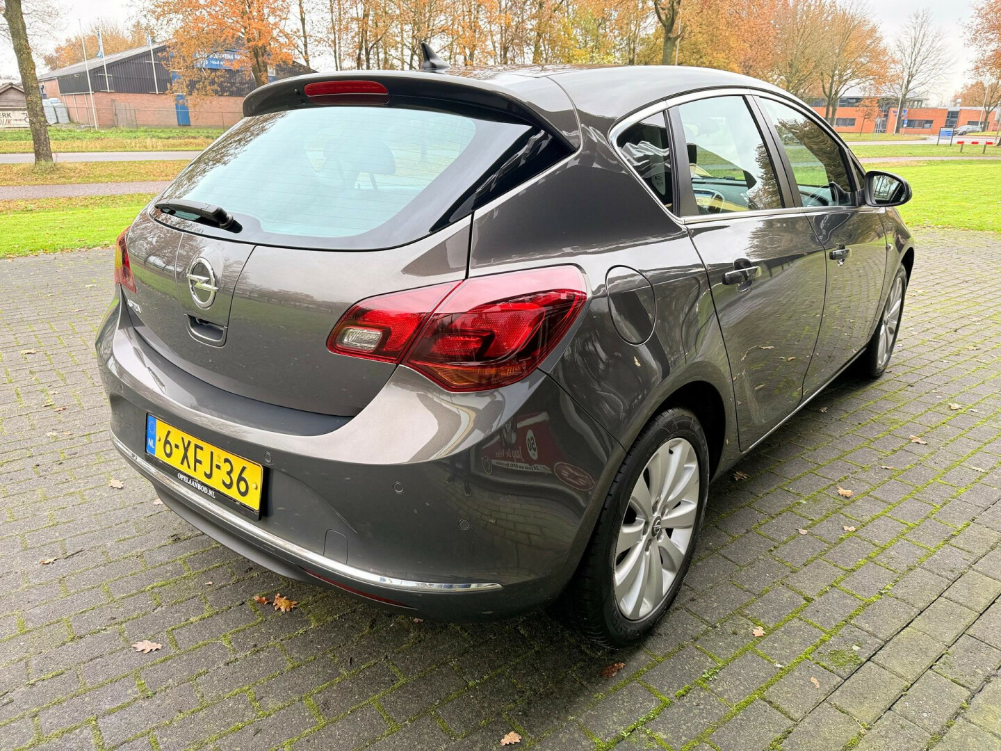 Opel-Astra-11