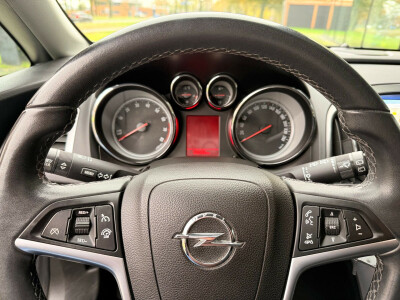 Opel-Astra-4