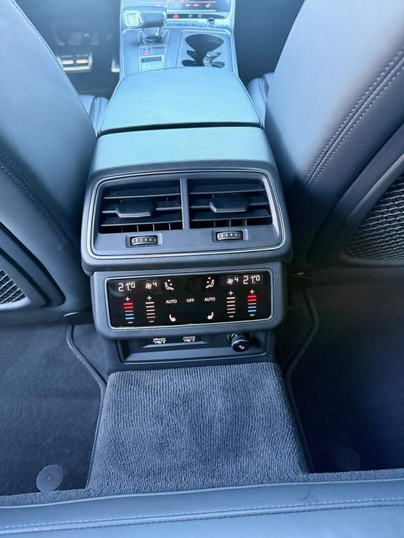 Audi-A6-10