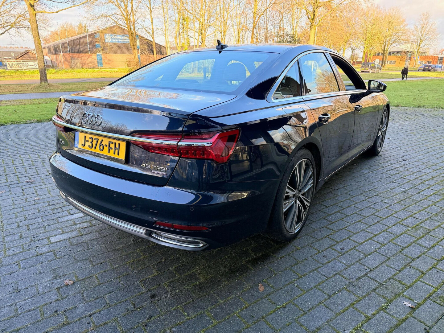 Audi-A6-13