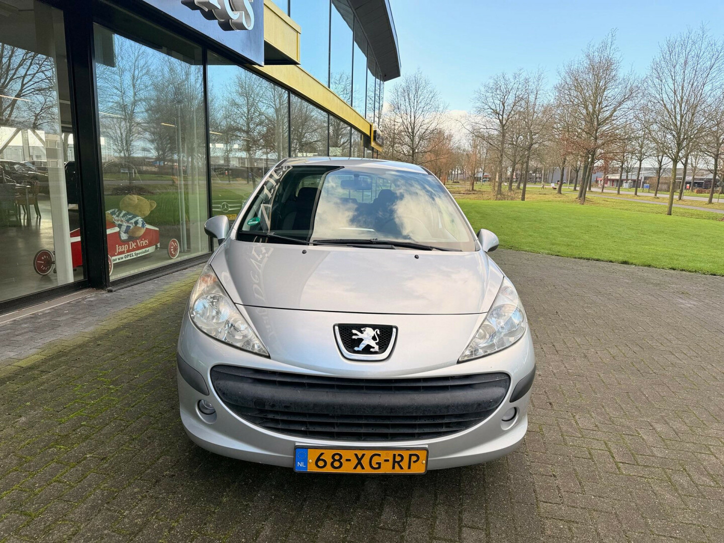 Peugeot-207-11
