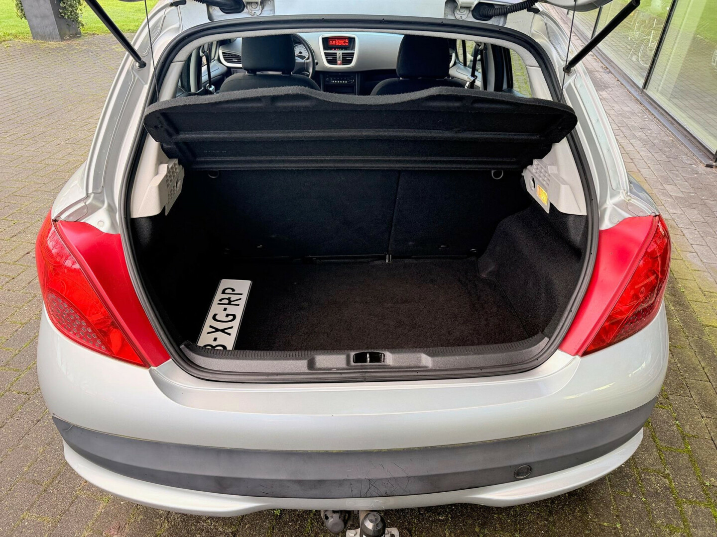 Peugeot-207-9