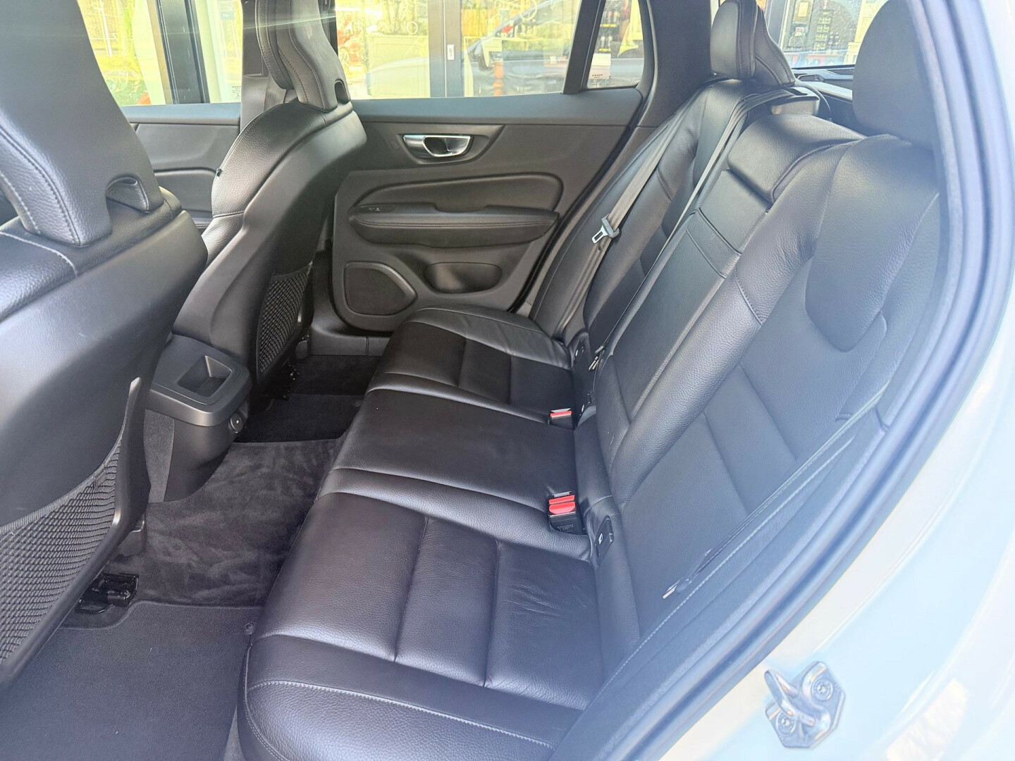 Volvo-V60-8