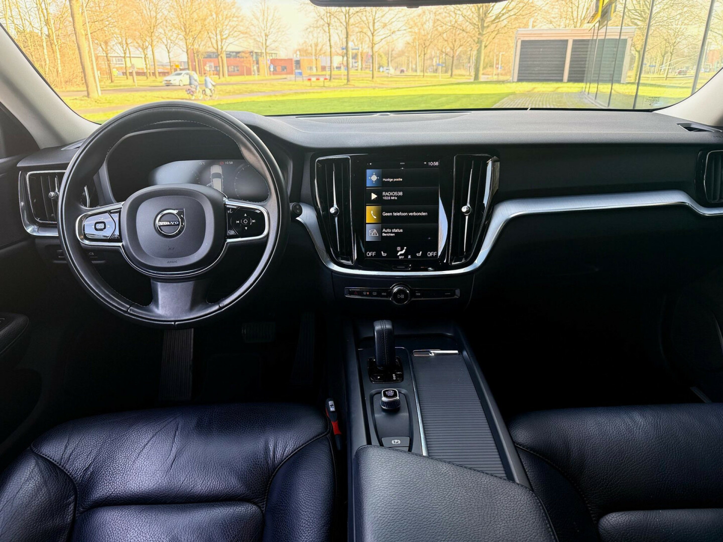 Volvo-V60-9