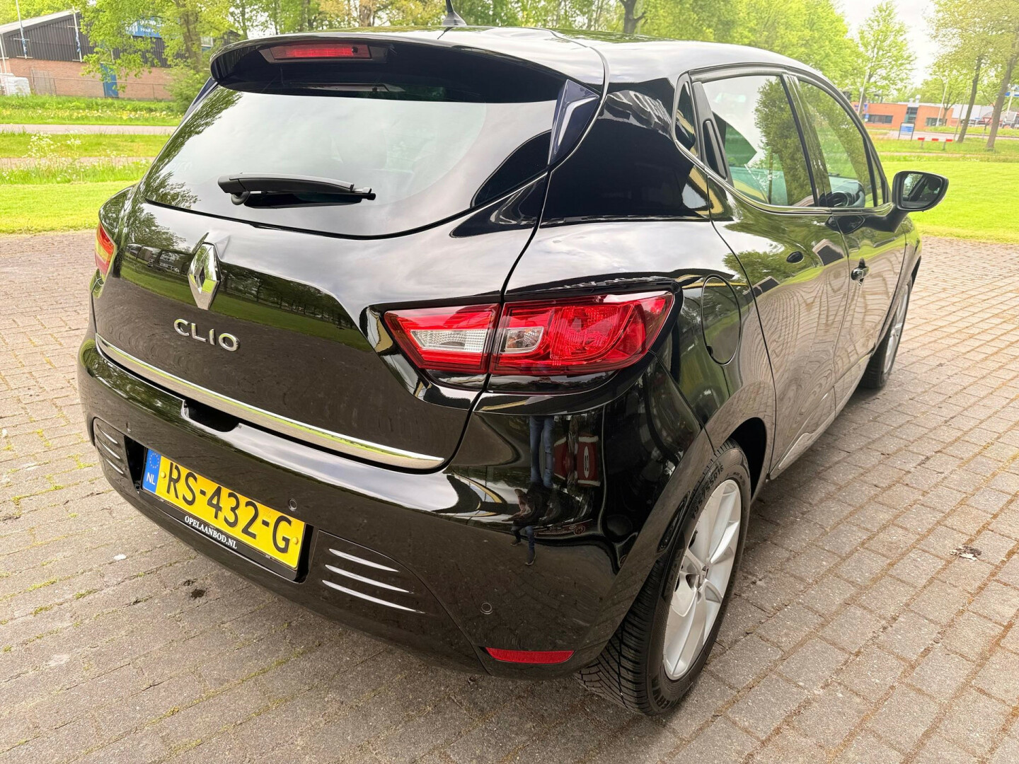 Renault-Clio-13