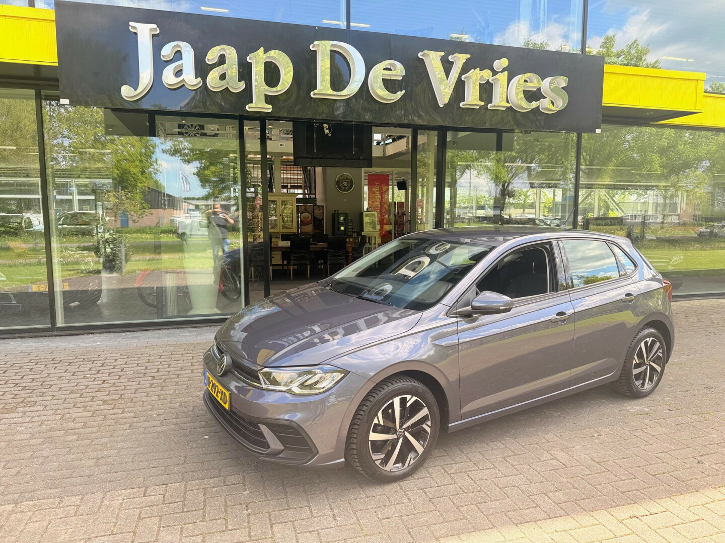 Volkswagen-Polo-0