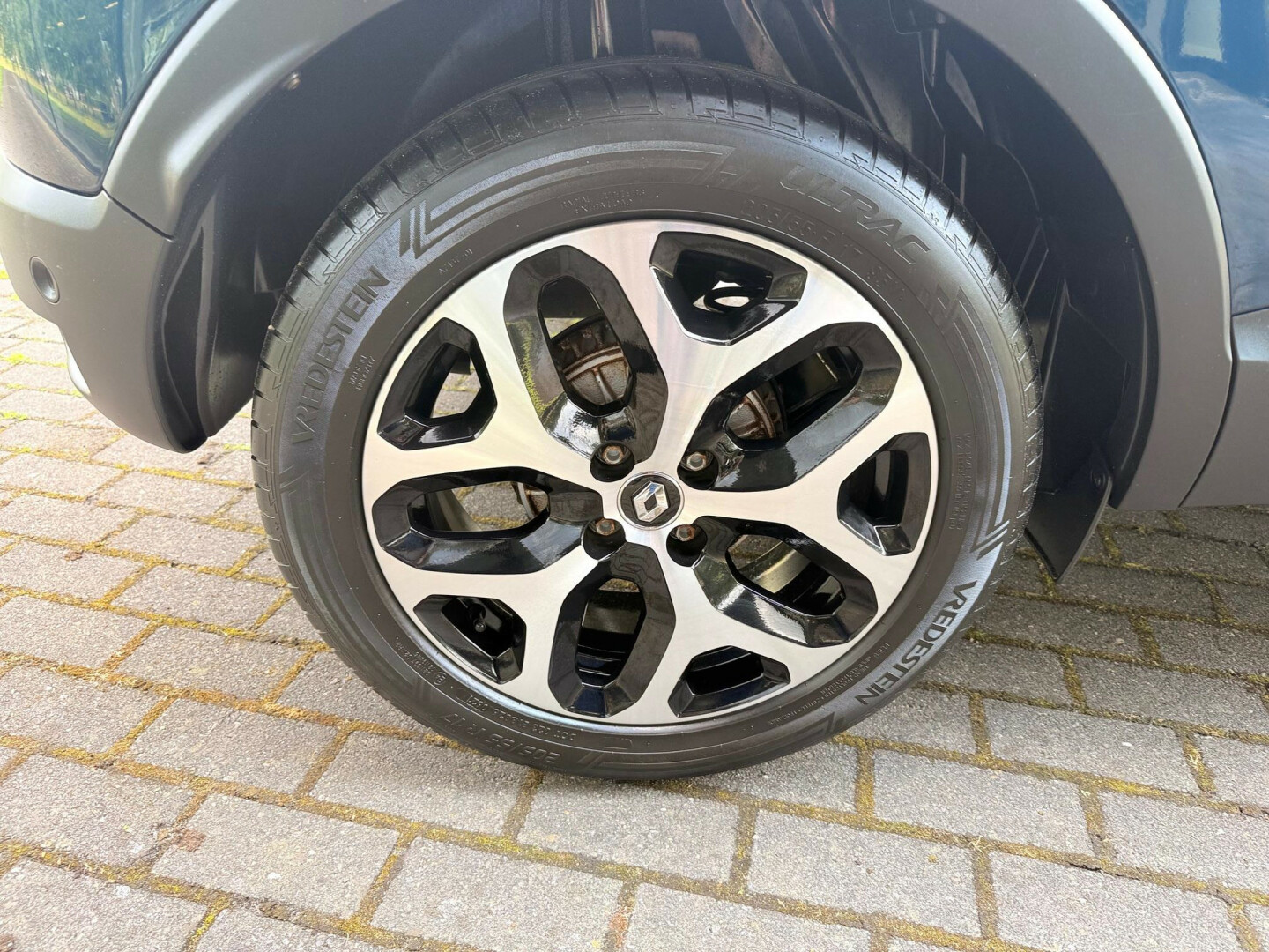 Renault-Captur-14