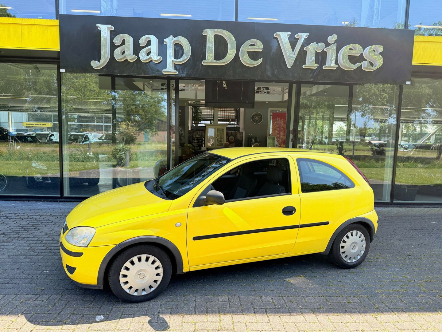 Opel-Corsa-1