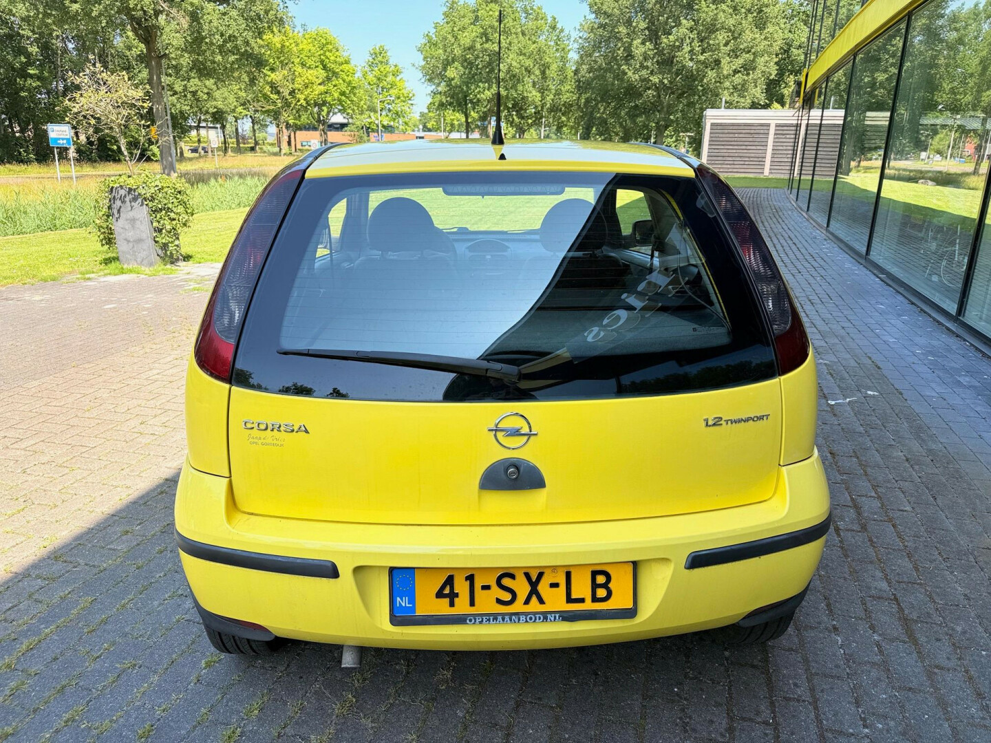 Opel-Corsa-10