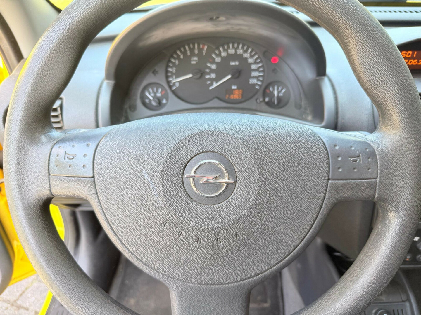 Opel-Corsa-5