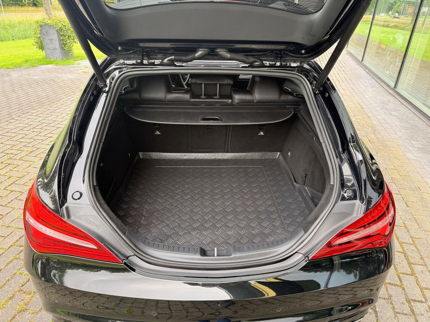 Mercedes-Benz-CLA-Klasse-13